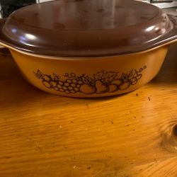 Vintage Pyrex Old Orchard Covered Oval 