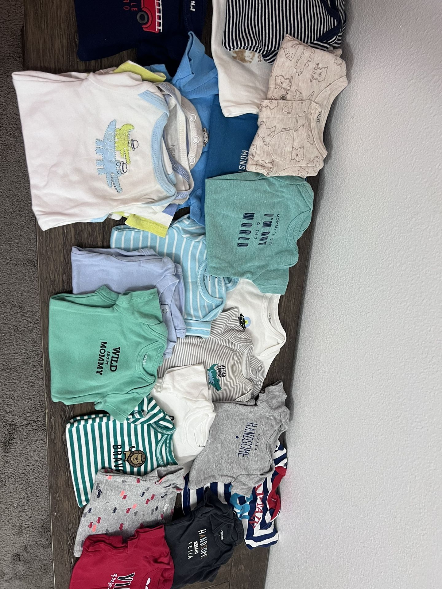 20 Baby Boy Onesies- Size Nb