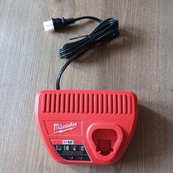 M12 Charger 