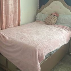 Bedroom Set 