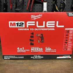 Milwaukee M12 FUEL Installation Drill Driver Kit 