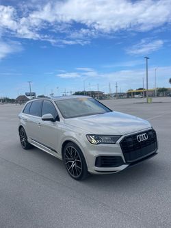 2020 Audi Q7 Prestige