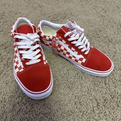 red checkered vans 