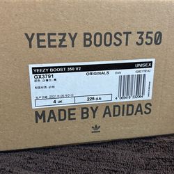 Yeezy Shoes