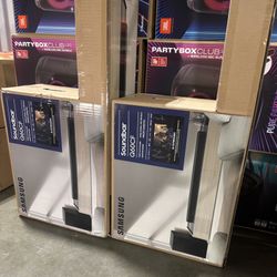 Samsung (HW-Q60CF) Surround Sound Dolby Atmos Home Theater Soundbar | Wireless Sub | Adaptive Audio