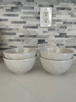 Anthropologie Set of 4 Havana Bowls