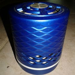 Speaker LIGHTS up needs no battery comes charger $20.00