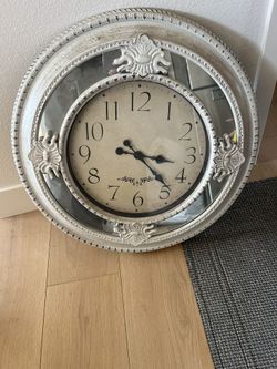 Wall clock 