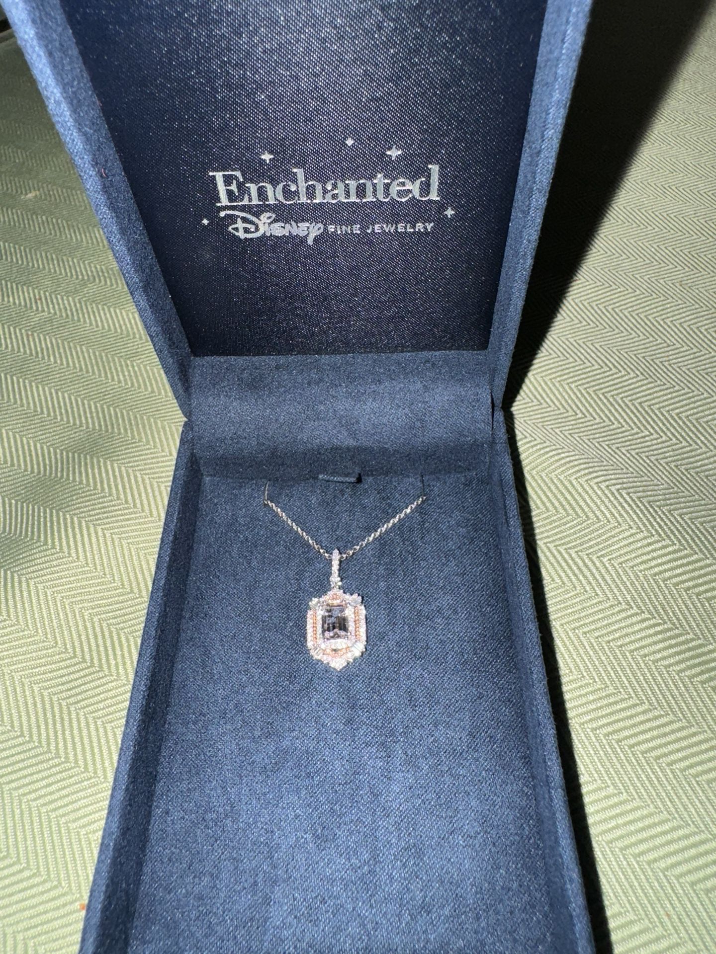 Enchanted Disney Necklace 