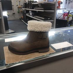 Women Brown Boots