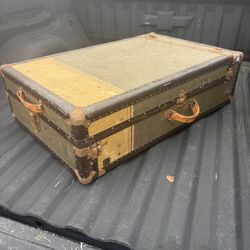 Vintage Wardrobe Steamer Trunk
