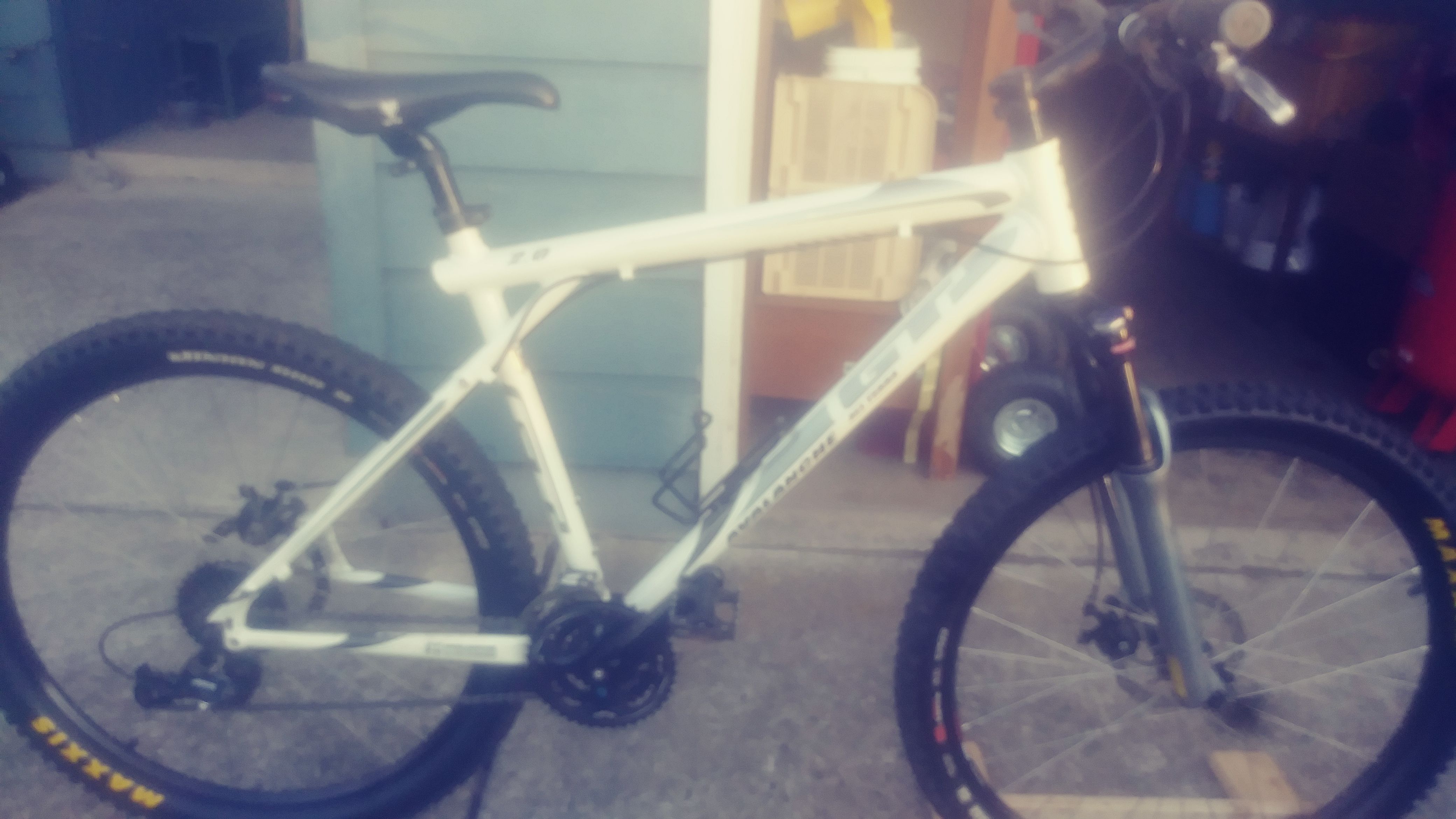 GT Avalanche all terrain mountain bike I'm only dropping it down cuz I need the money