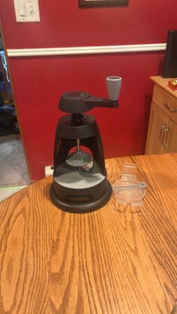 Pampered Chef Veggie Spiralizer