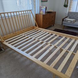 Carson Carrington Blaney Solid Wood Spindle Platform Bed



