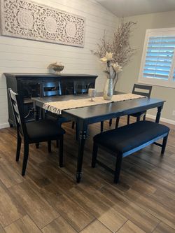 Dinning Table