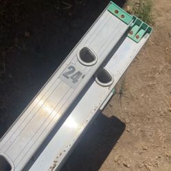 LouisVille 24 ft. Aluminum Extension Ladder with 300 lbs. Load Capacity Type IA Duty Rating