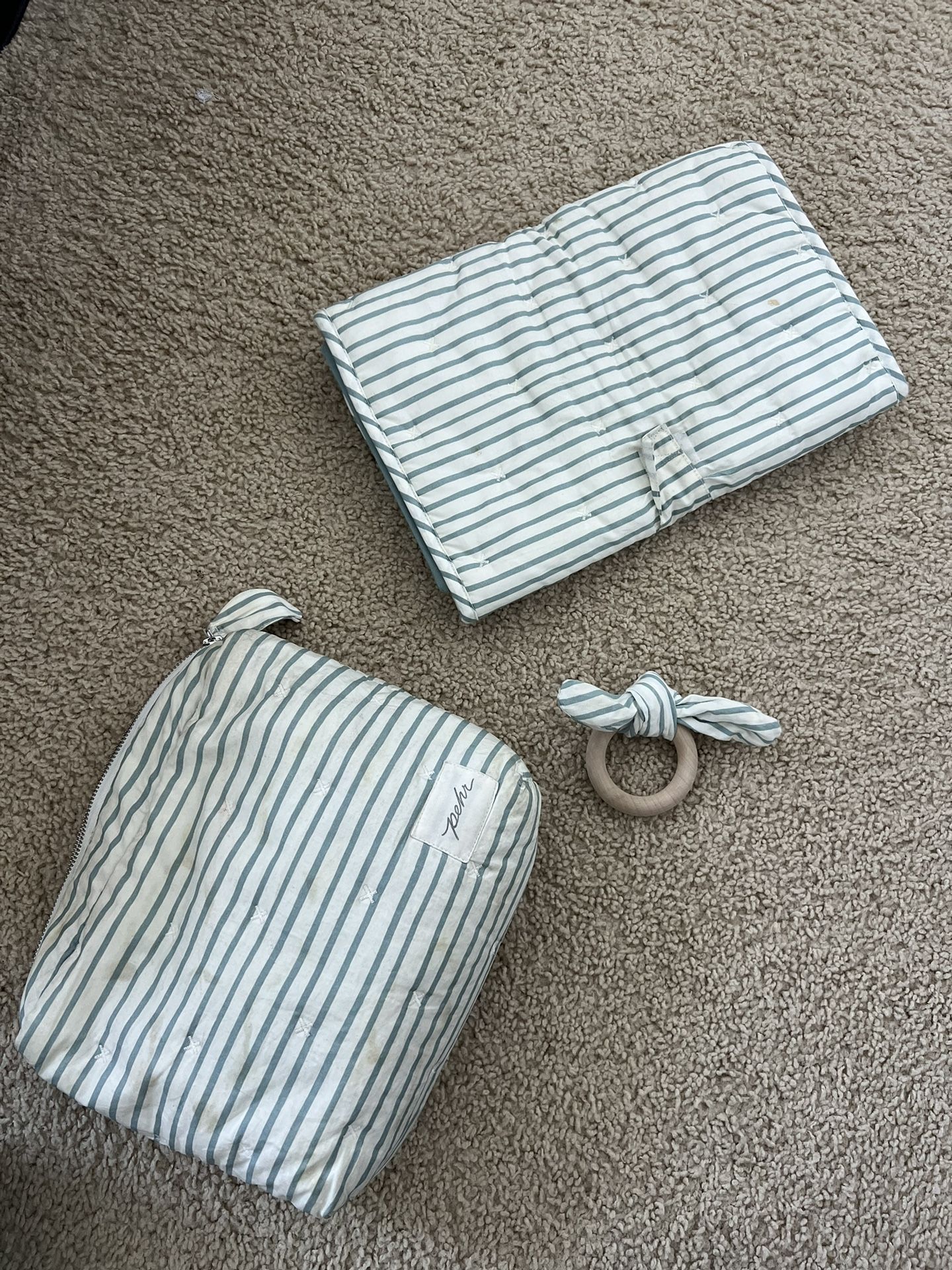 Pehr, on the go pouch set, diaper bag, chagning pad, teether, organic cotton (bought new for $100)