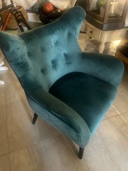 Beautiful Midcentury wingback Chair