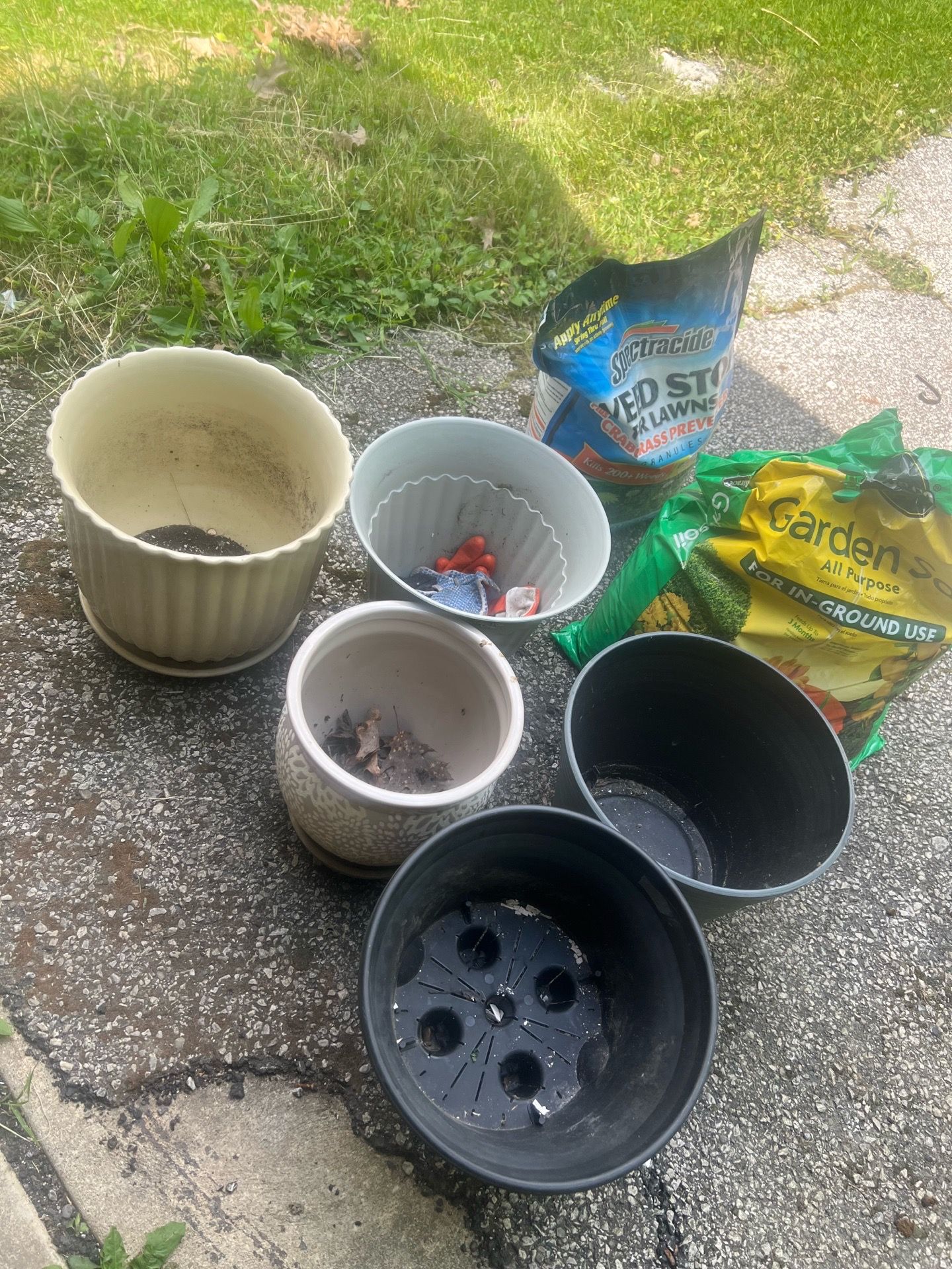Flower pots