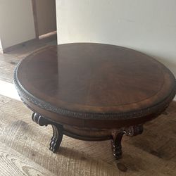 Round Wood coffee Table 
