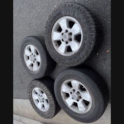 4 —- 265/65r17  6x139.7 6x5.5 Stock TRD Tacoma Lexus GX470 4Runner Yukon Tahoe Tundra Rims Wheels Good 80% Treads Tires!!!