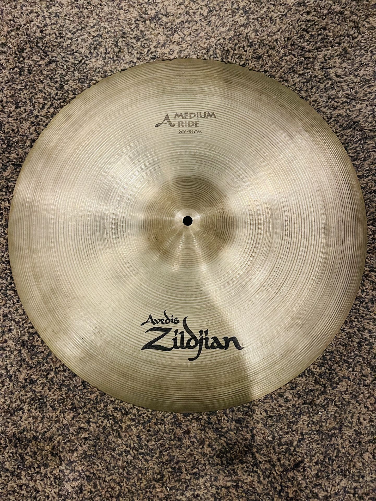 Zildjian Avedis Medium Ride Cymbal 20 Inch