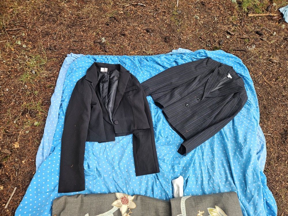Blazers / Jackets