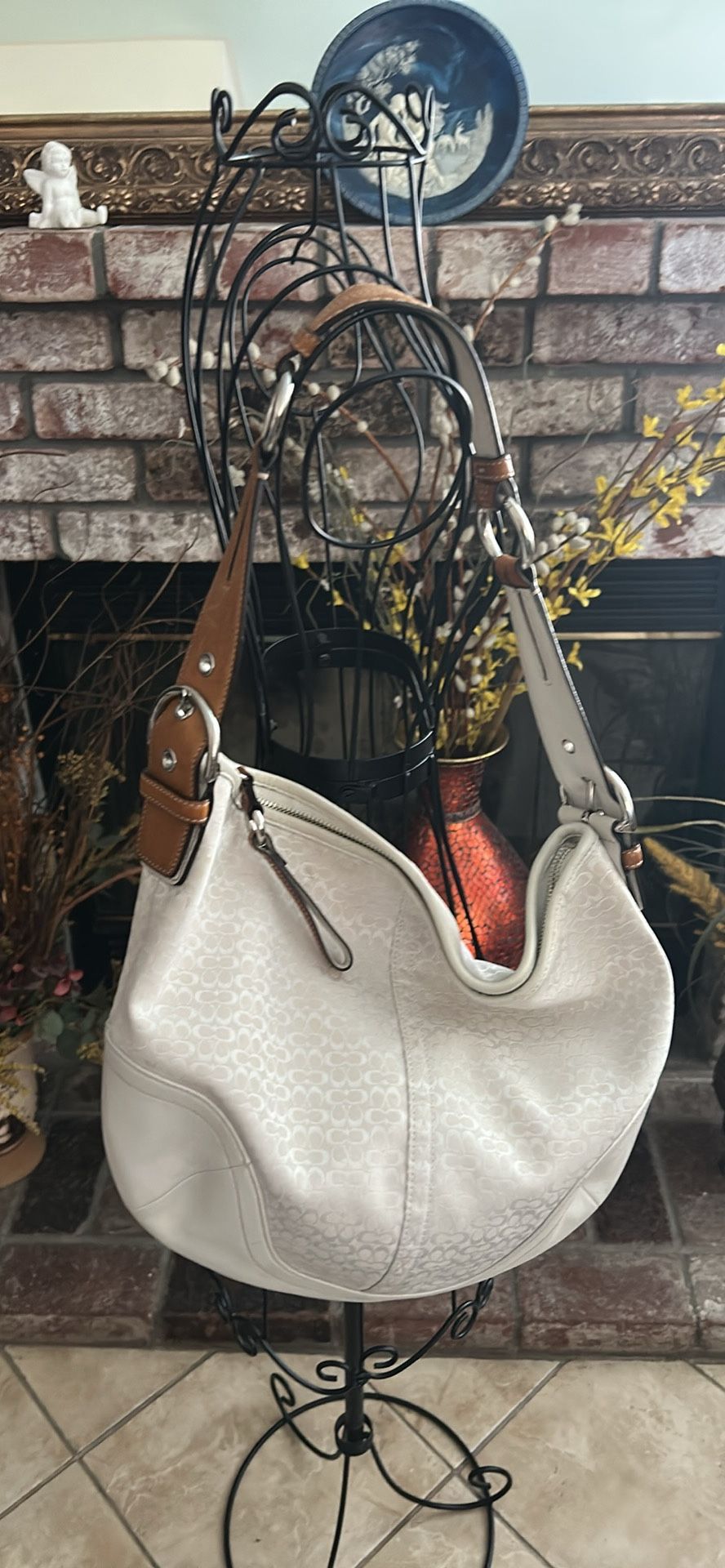 Vintage Y2K Coach White Shoulder Bag 
