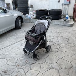GRACO STROLLER WITH  CHILD SEAT QUICK CONNECT