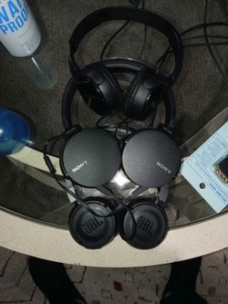 Headphones Sony's Jbl's And Sony's