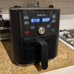 Instant Vortex 6 Quart Air Fryer