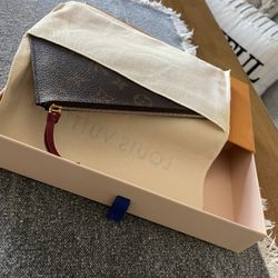 Louis Vuitton Zipper Wallet