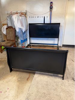 Bed frame full size