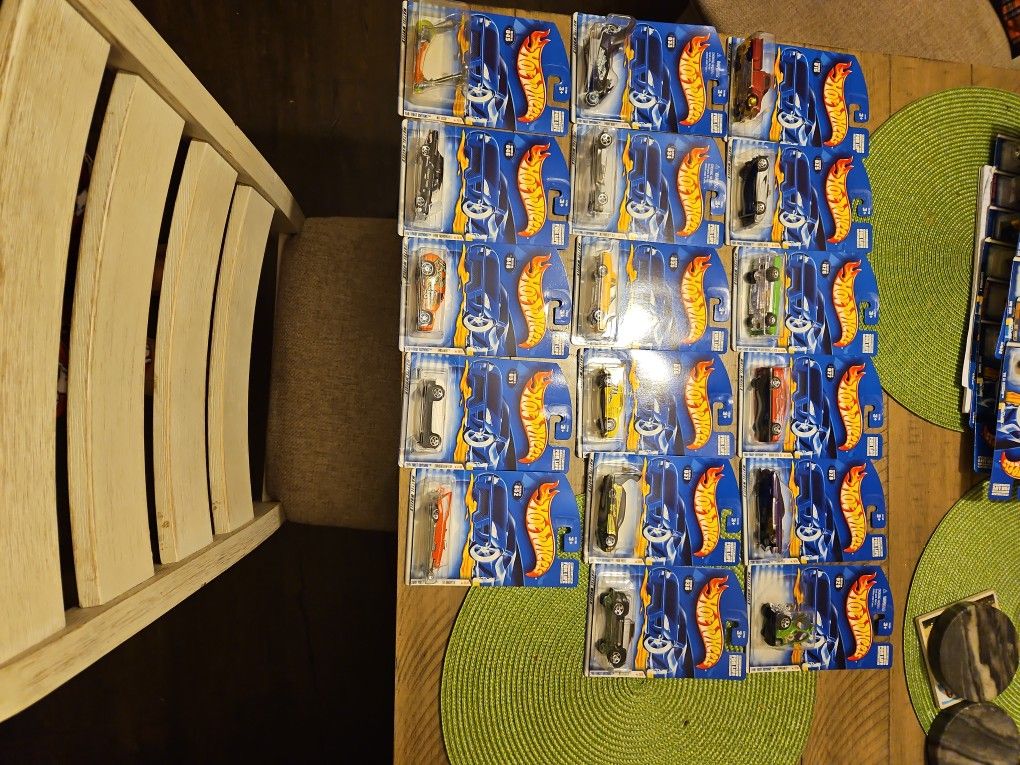 2001 First Editions Set Of 17 Cars