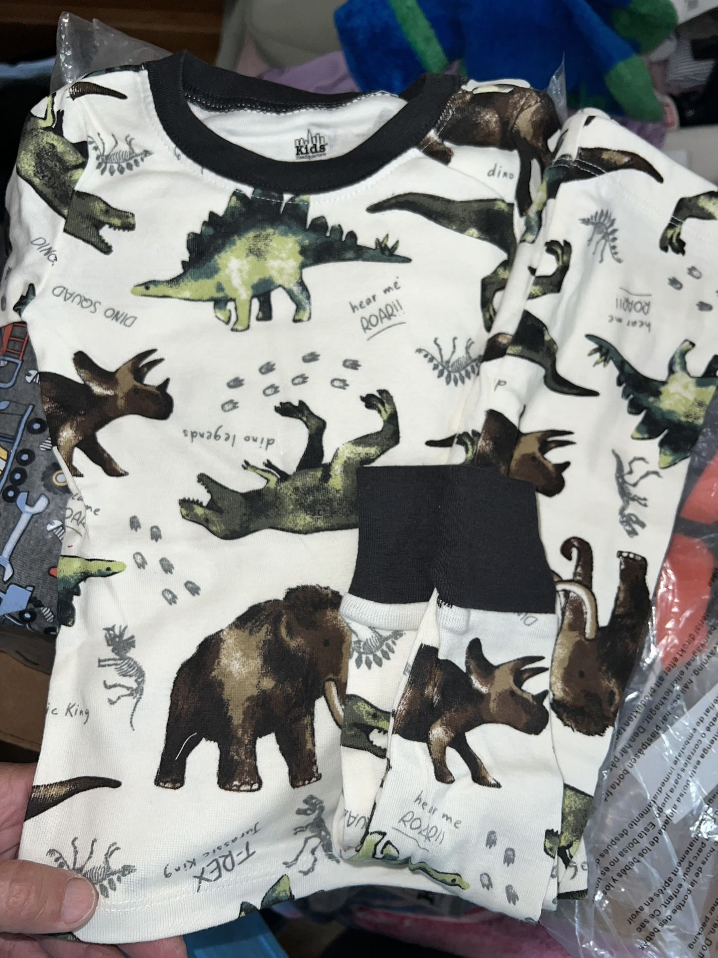 New. Boys 3t Pajama Set