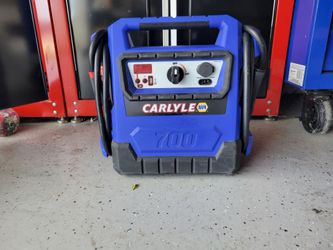 NAPA Carlyle 700 amp Commercial Grade Jump Starter