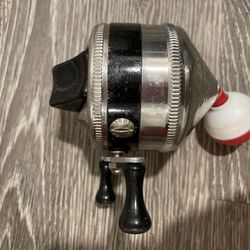 Vintage Zebco Spinner Model 33 Fishing Reel! Early Metal Body! Made in 1950s in USA!