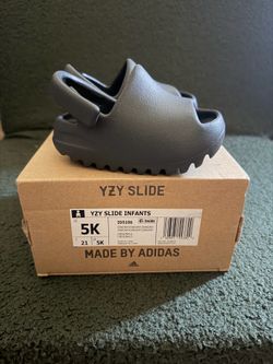 Infant YZY slide