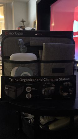 Trunk organizer changing station