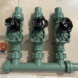 Orbit 3-Valve Inline Manifold Assembly, New, Never Been Installed Retail: $64+Tax!!! Makes it easy to install multi-valve sprinkler systems Works with