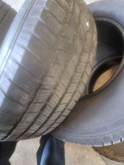 Set of 4-235/75/17