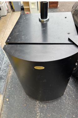 Nostalgia Electrics Kegerator (Model KRS-2100), which is a 5.1 cubic foot standalone draft beer dispenser.
