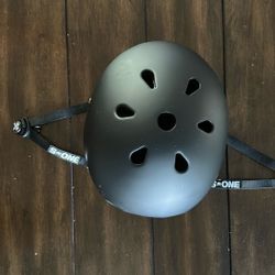 S ONE HELMET 