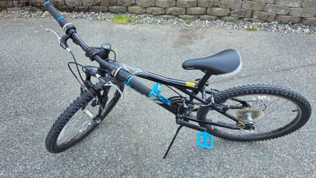 MTB GT Stomper 24 inch 21 speed bike bicycle