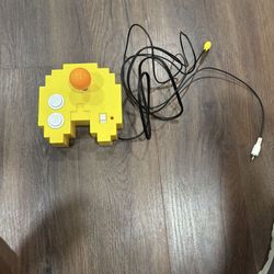 Pac-Man game console. Plug and play.