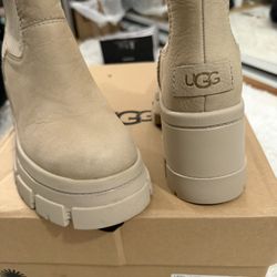 Ugg Size 6