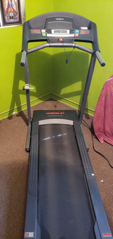 Treadmill-foldable 