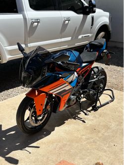 2024 KTM RC390
