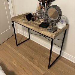 Desk/Vanity