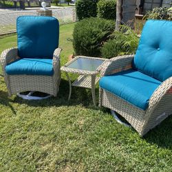 Brand New Patio Bistro Set Swivel